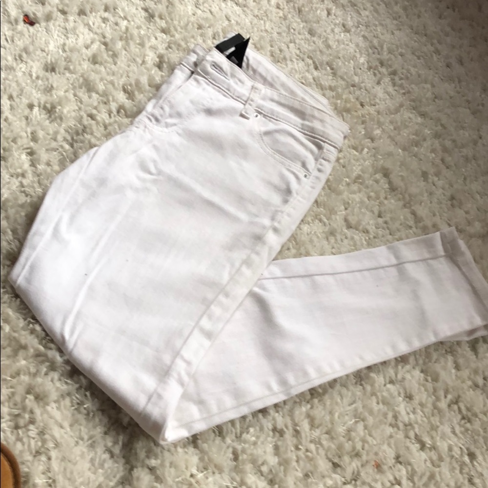 Like New Bisou Bisou jeans